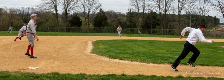 Clinton - Game Action - ball hit to second - color